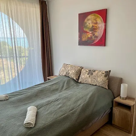 Cirkalo Ezuestpart Apartamento Siófok